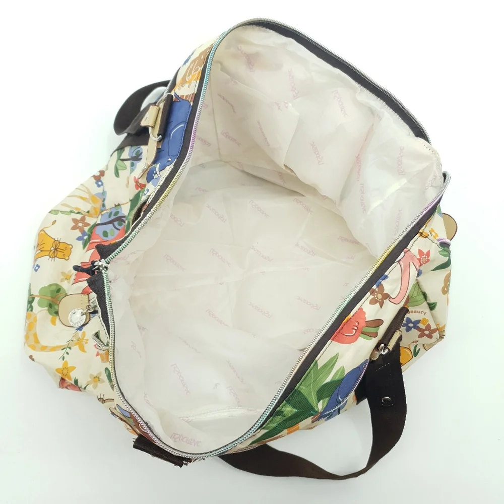 LeSportSac Small Duffle Bag Wild Animal Print Lion Giraffe Elephant Cream - Picture 8 of 12